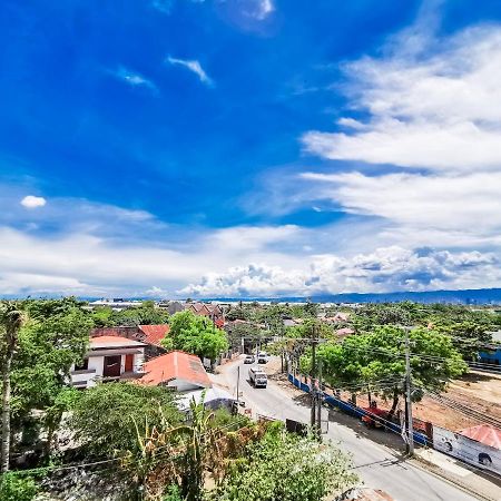 Murals Mactan Pansiyon Lapu-Lapu City Dış mekan fotoğraf