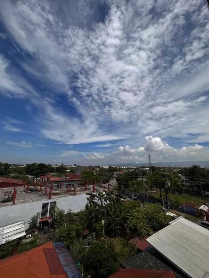 Murals Mactan Pansiyon Lapu-Lapu City Dış mekan fotoğraf